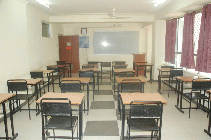 Biyani Girls College Jaipur Classroom photo 1